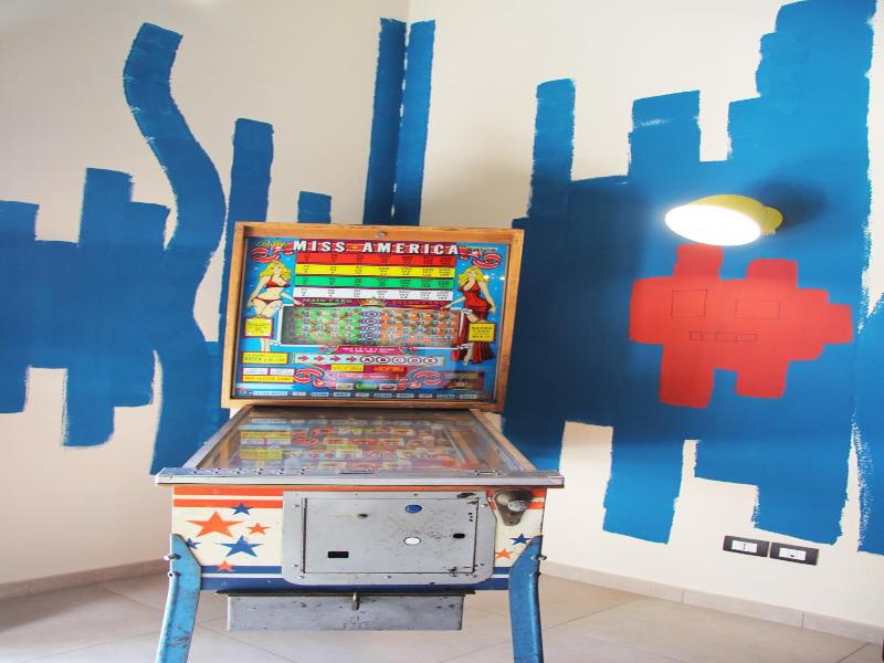 Urban Pop Hostel & BnB image