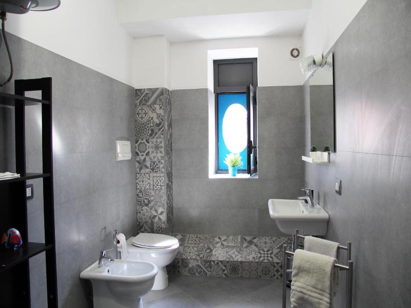 Urban Pop Hostel & BnB image