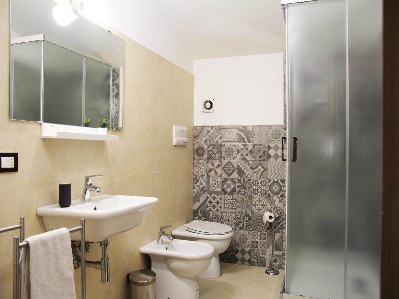Urban Pop Hostel & BnB image