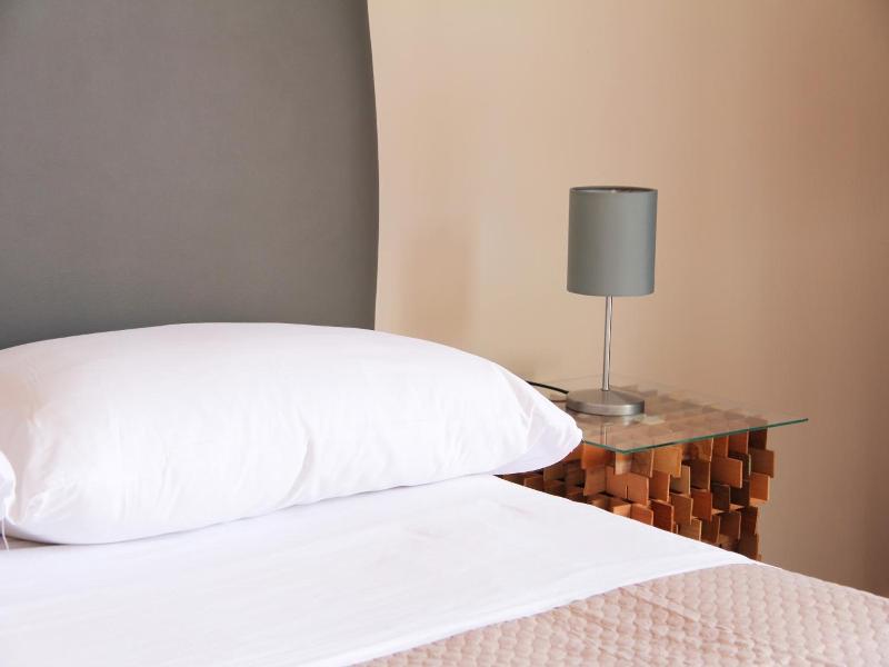 Urban Pop Hostel & BnB image