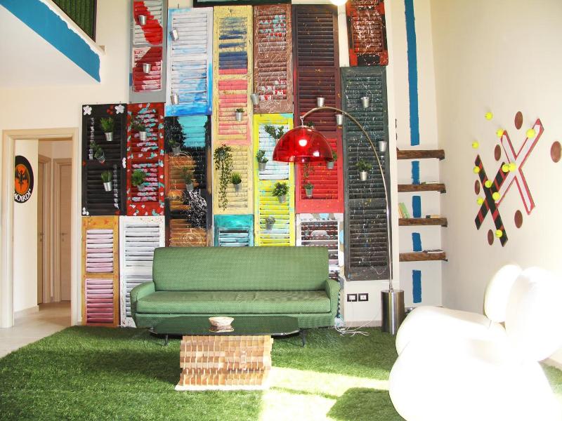 Urban Pop Hostel & BnB image