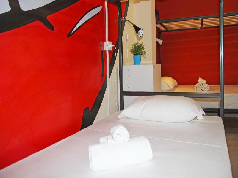Urban Pop Hostel & BnB image