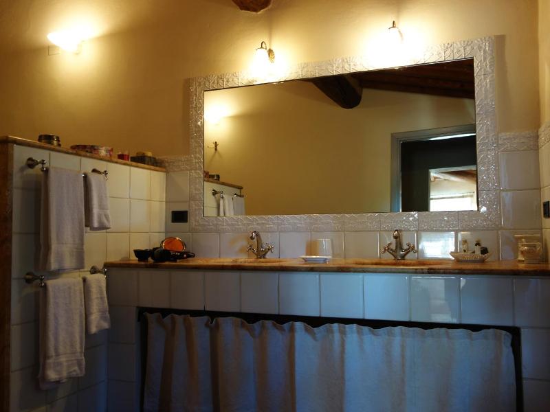 Bella Di Ceciliano image