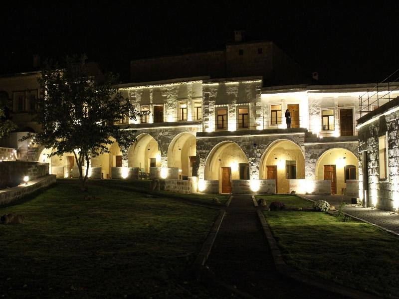 Jacob's Cave Suites