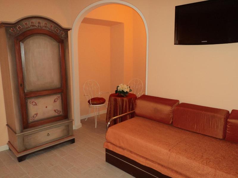 B&B Giardini Di Corte image