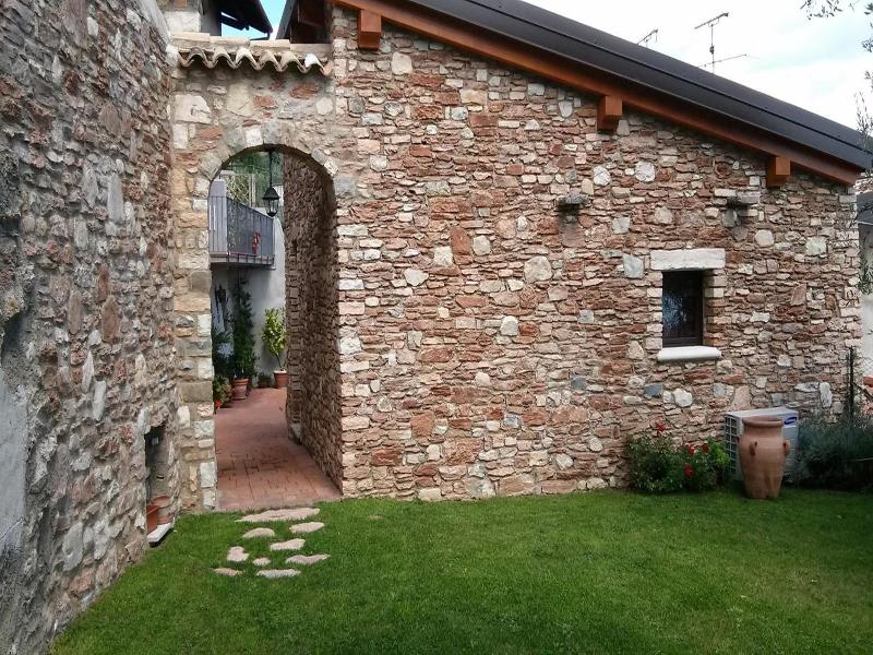B&B Giardini Di Corte image
