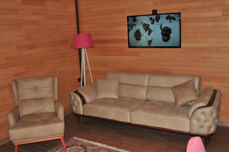 Dilek Suit & Cafe image