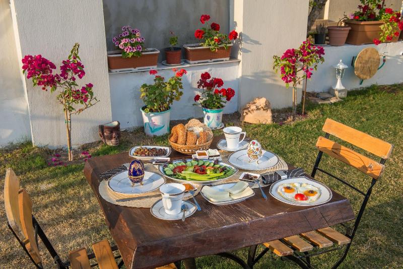 Destina Boutique Hotel image