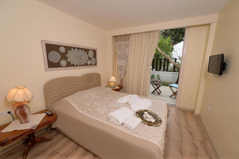 Destina Boutique Hotel image