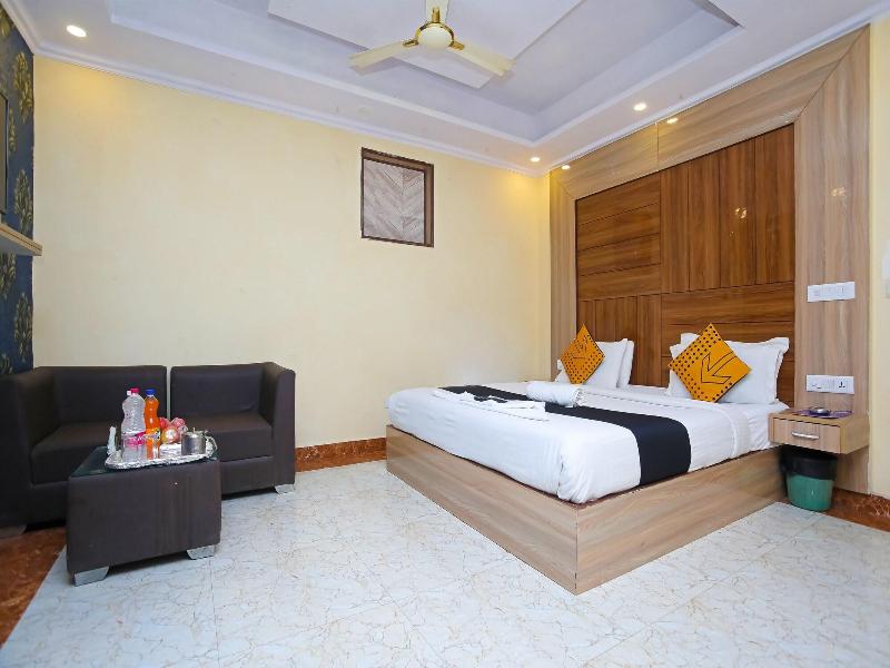 Hotel Deluxe Stay Inn image