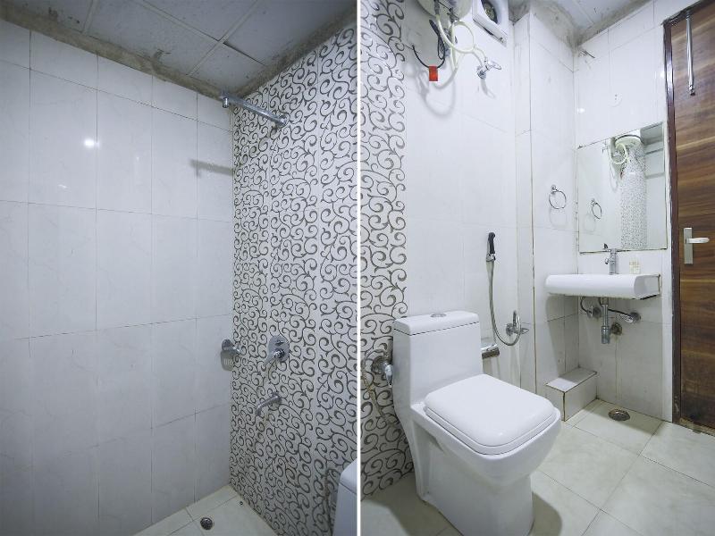 Hotel Deluxe Stay Inn image