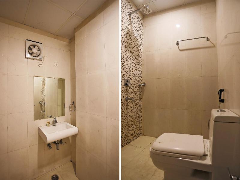 Hotel Deluxe Stay Inn image