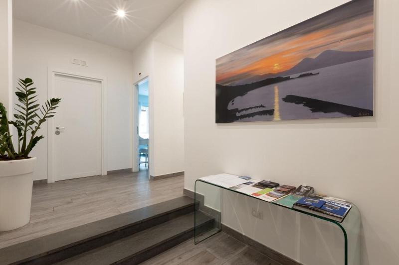 Suite Napoletana image