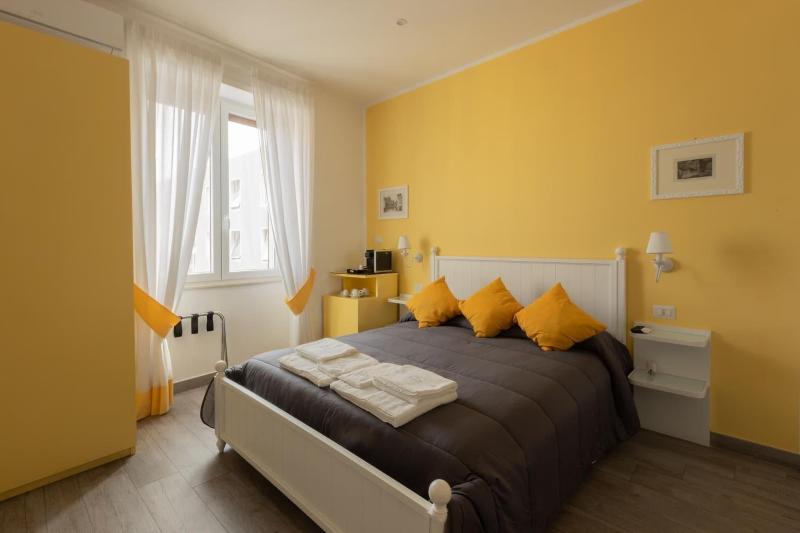Suite Napoletana image