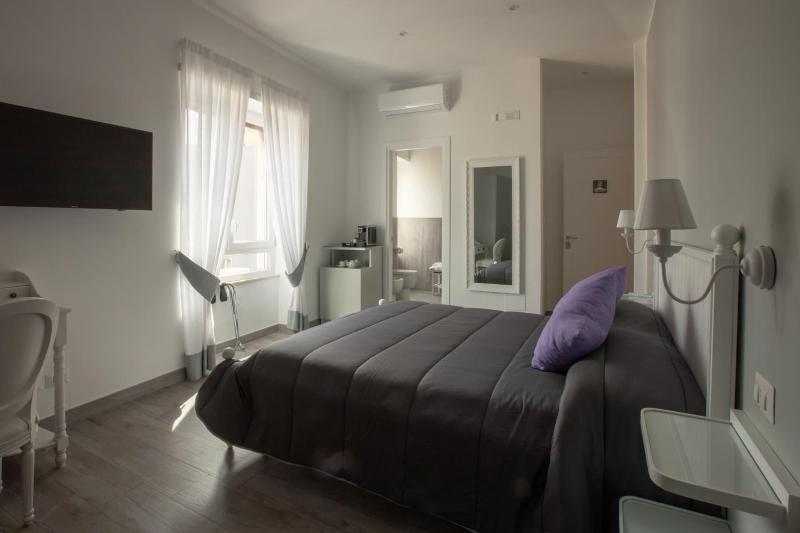 Suite Napoletana image