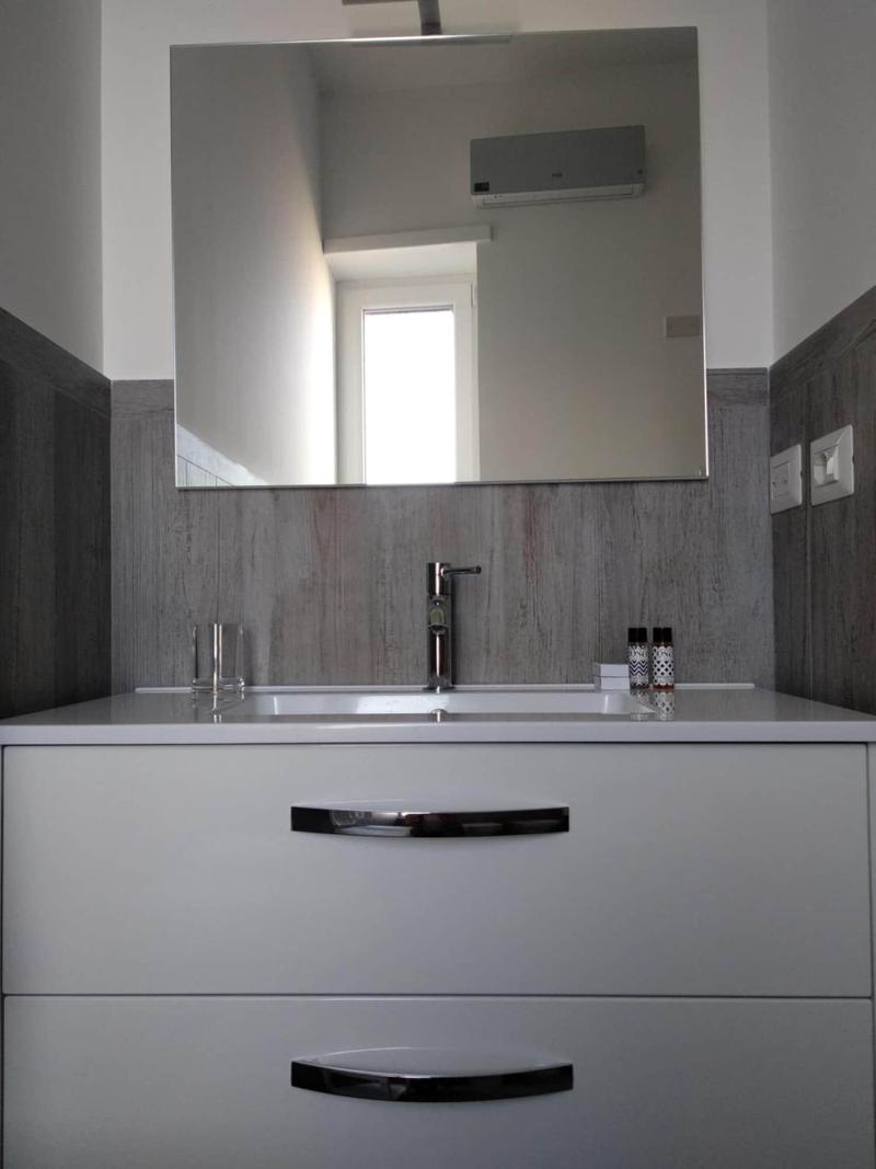 Suite Napoletana image