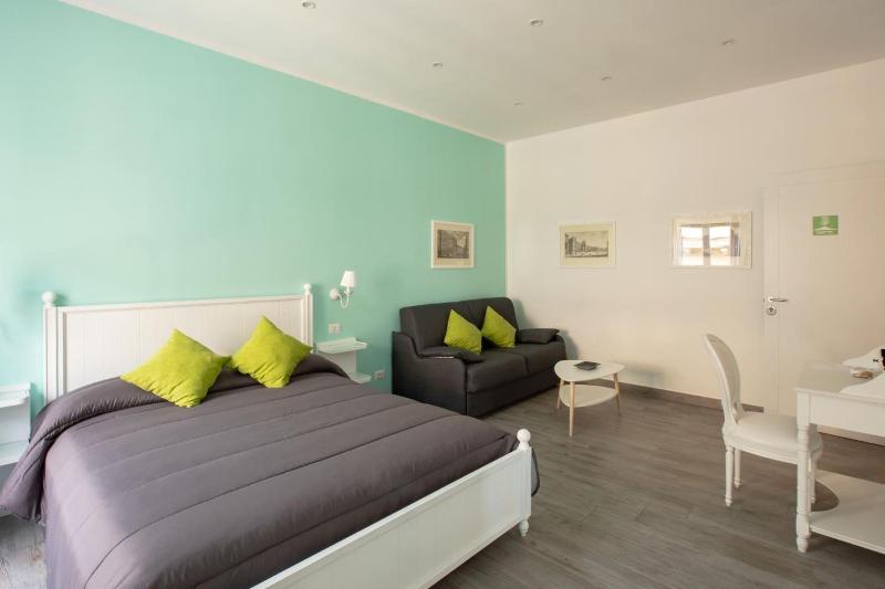Suite Napoletana image