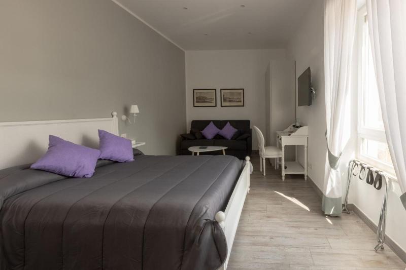 Suite Napoletana image