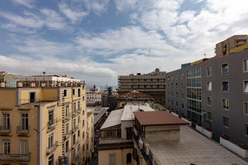 Suite Napoletana image