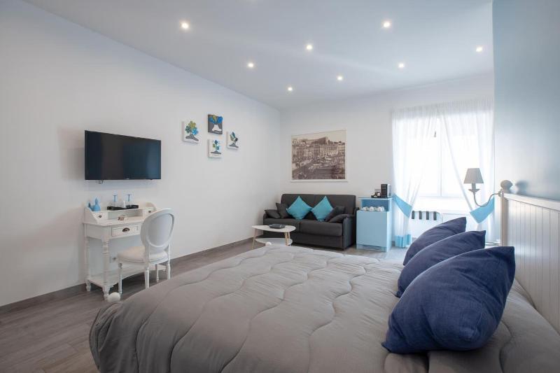 Suite Napoletana image