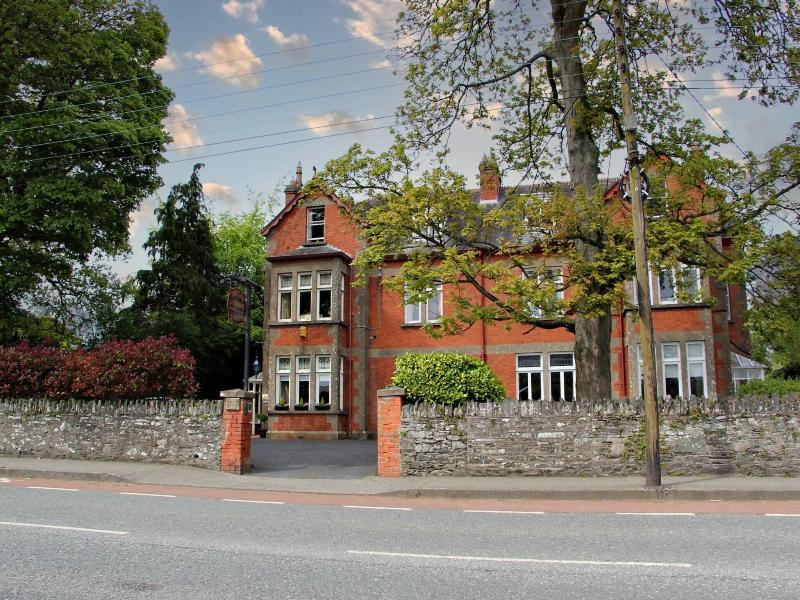 Innisfree House image