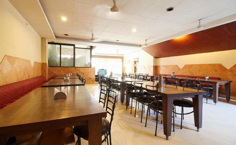 Hotel Savera