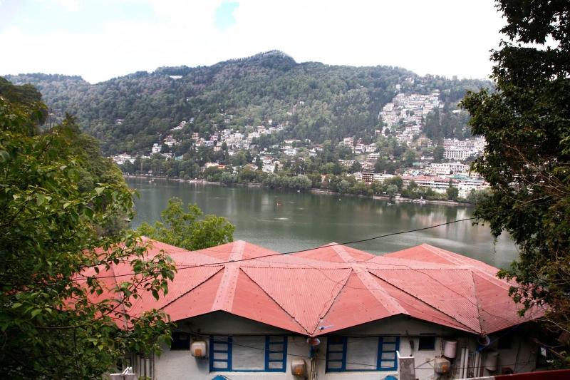 Manu Maharani Lodge