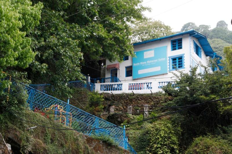 Manu Maharani Lodge