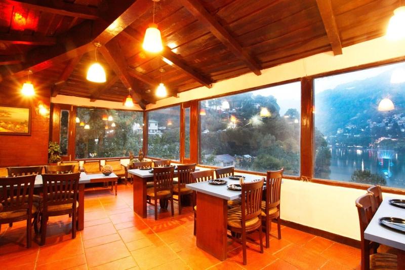 Manu Maharani Lodge