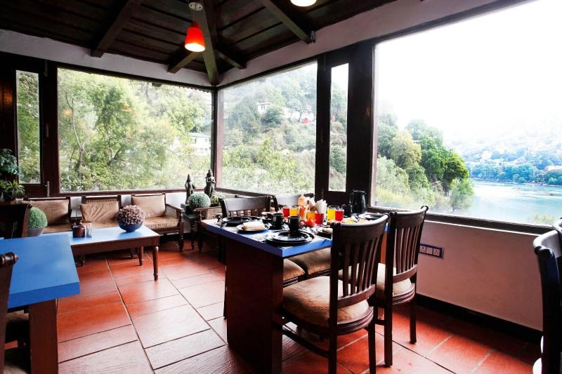 Manu Maharani Lodge