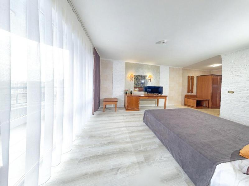 Hotel Yo image