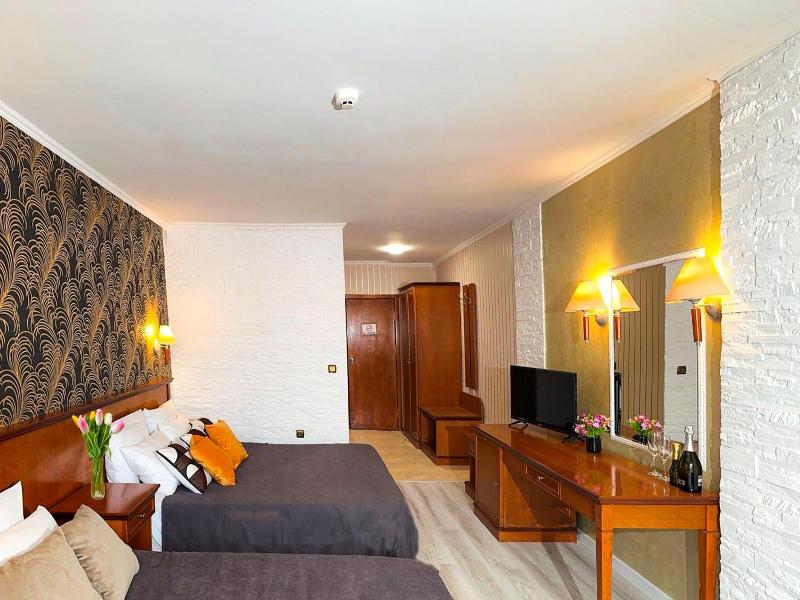Hotel Yo image