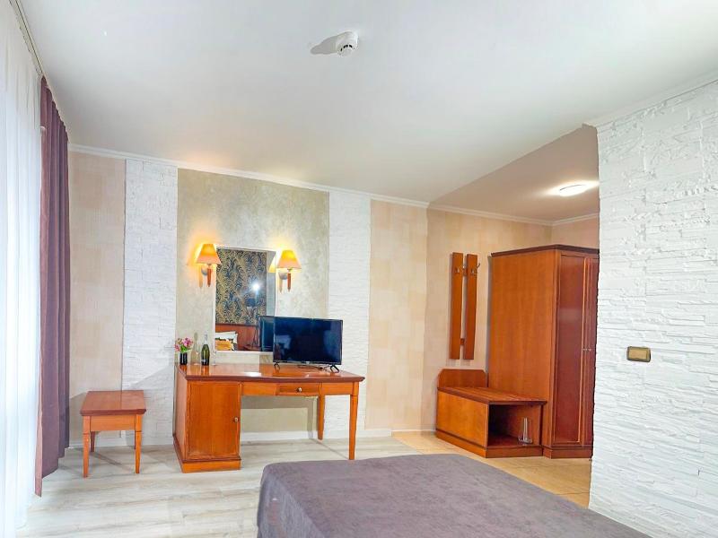 Hotel Yo image