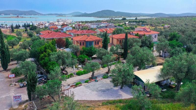 Cunda Battalos Küçük Otel