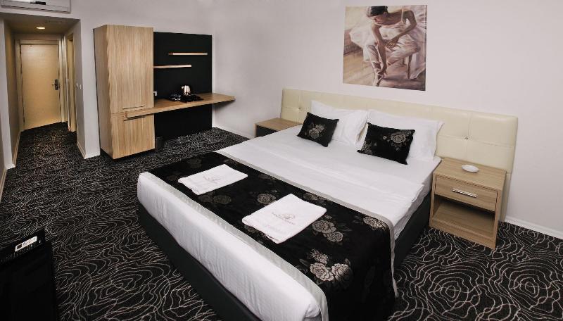 Gold Suite — main photo