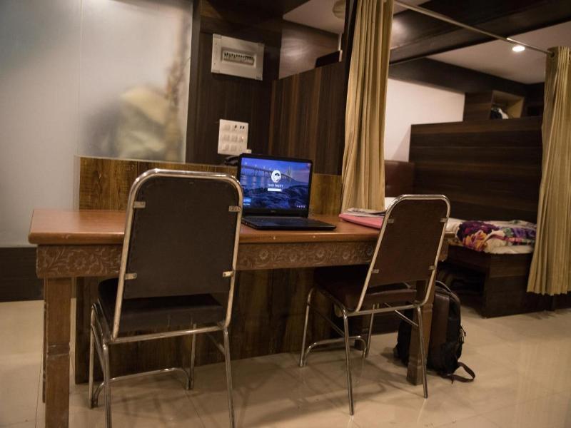 Hotel Alibaba Mumbai image