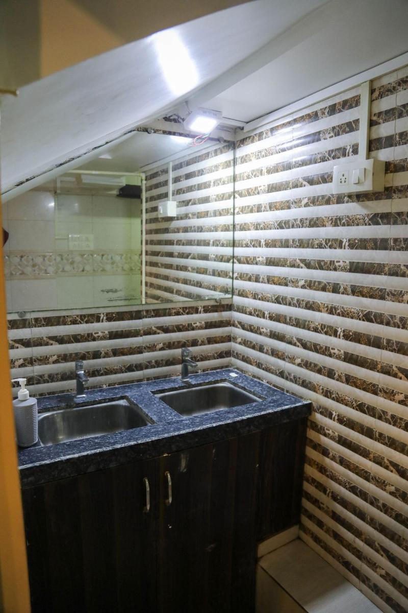 Hotel Alibaba Mumbai image