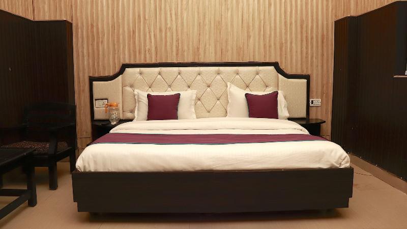 Hotel Leisure Palace image