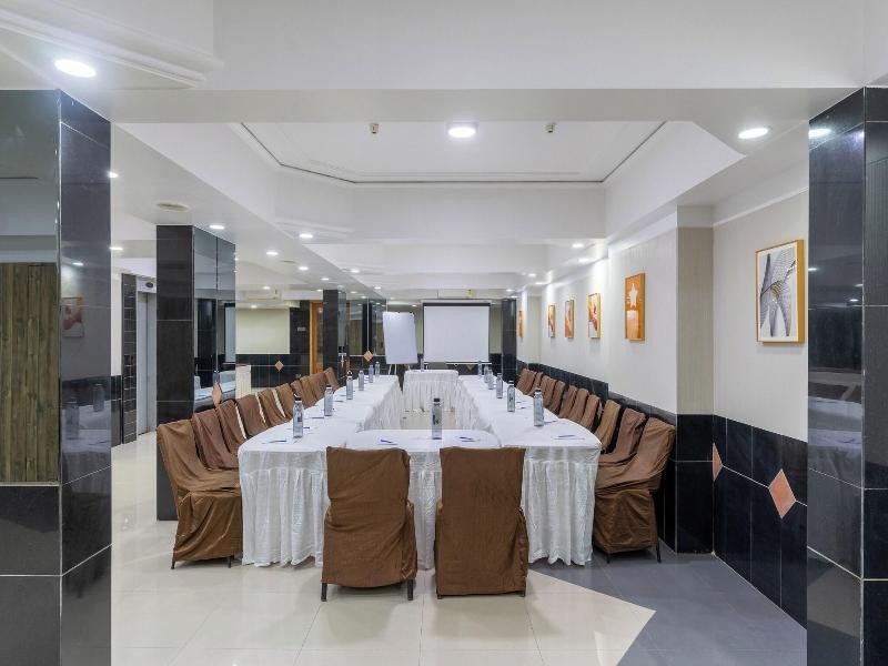 Hotel Summit image