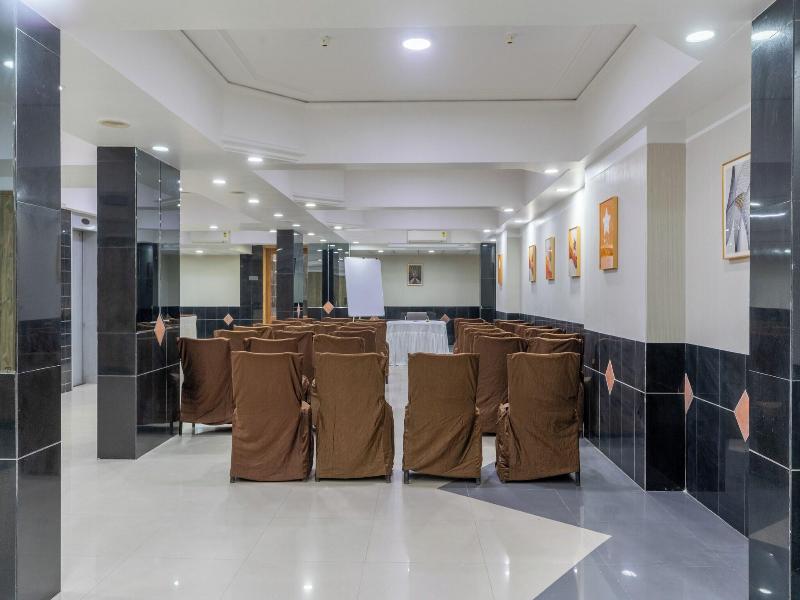 Hotel Summit image