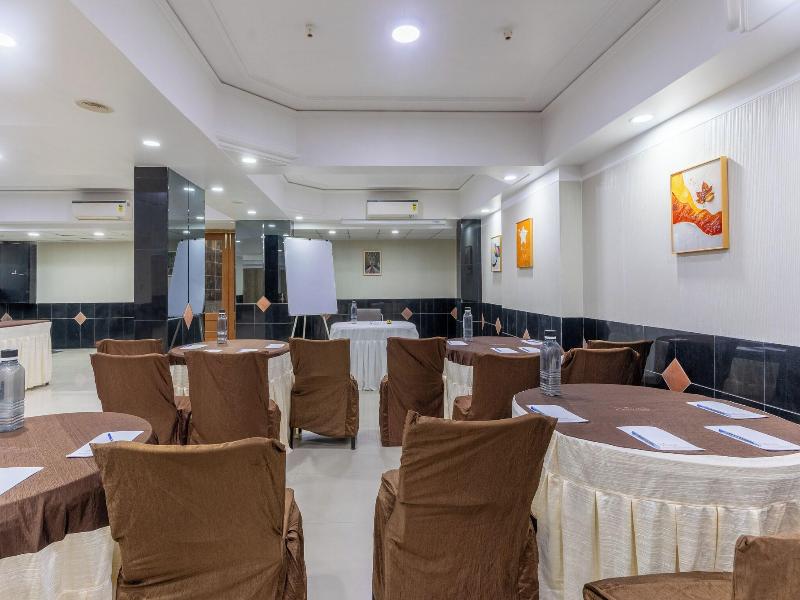 Hotel Summit image