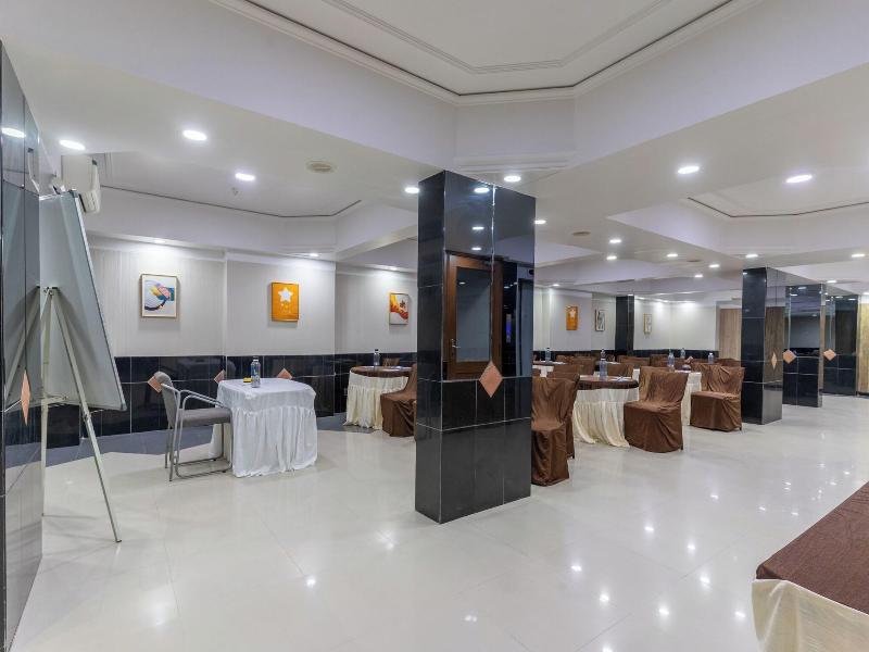 Hotel Summit image