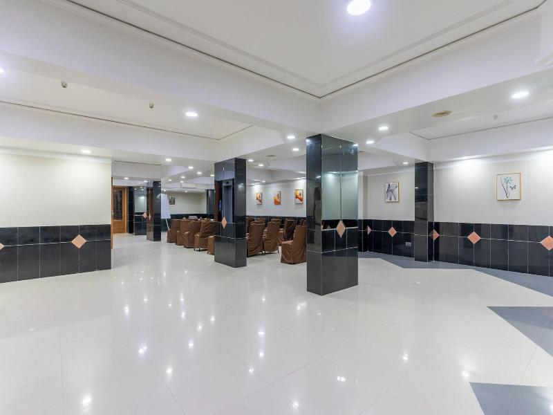 Hotel Summit image