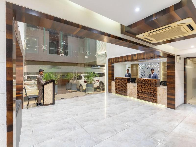 Hotel Summit image