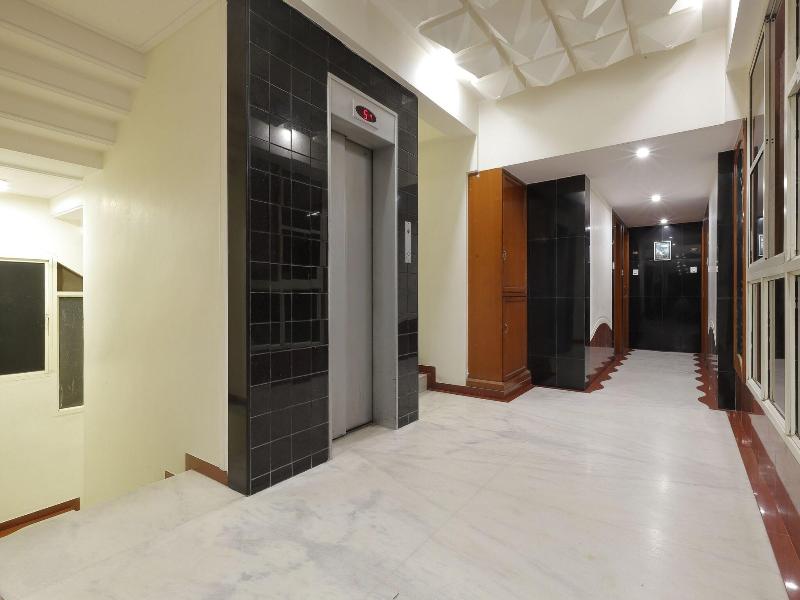 Hotel Summit image