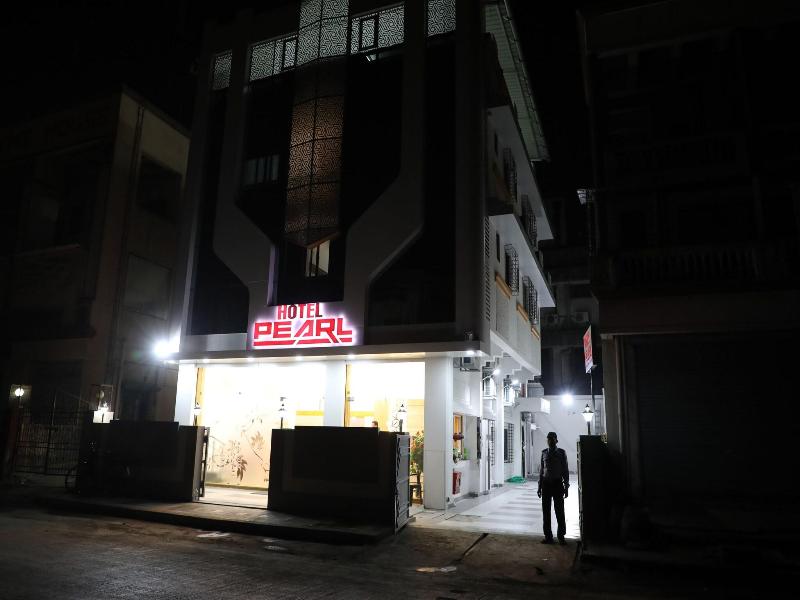 Hotel Pearl image