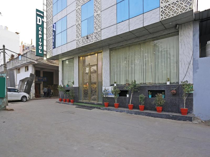 Hotel Capitol image