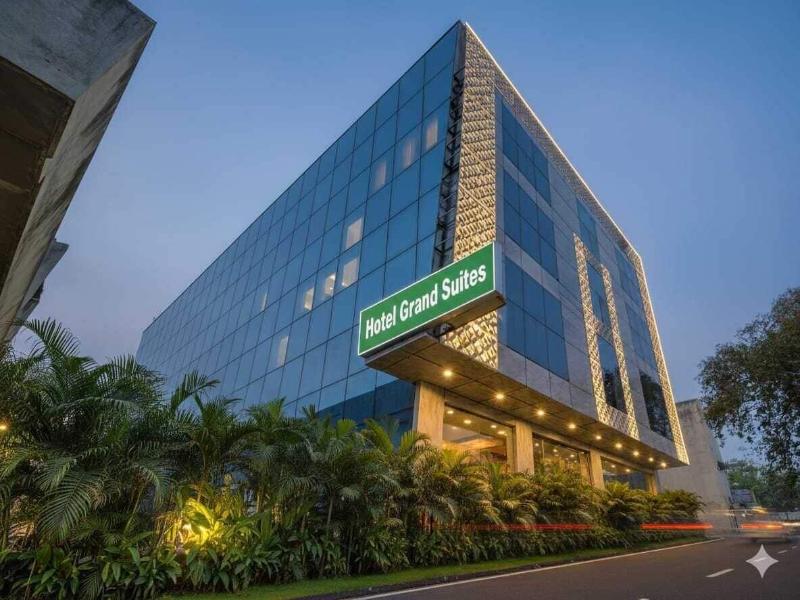 Hotel Capitol image