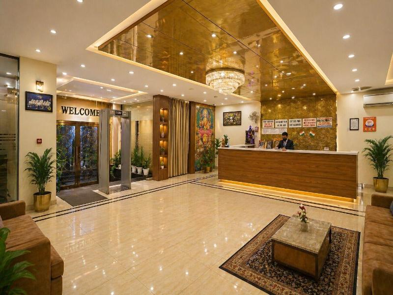 Hotel Capitol image