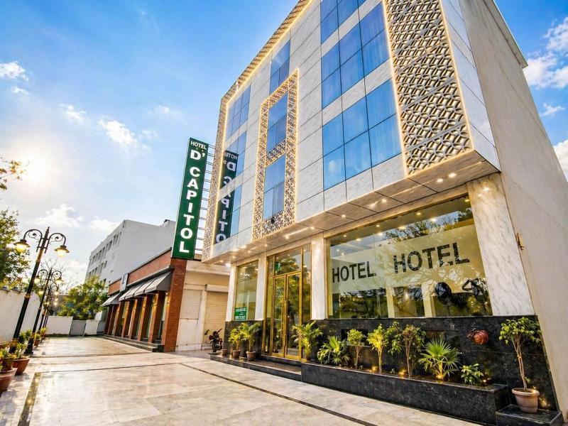 Hotel Capitol image